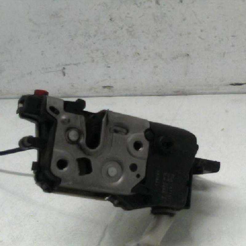 Serrure arriere gauche PEUGEOT 308 1