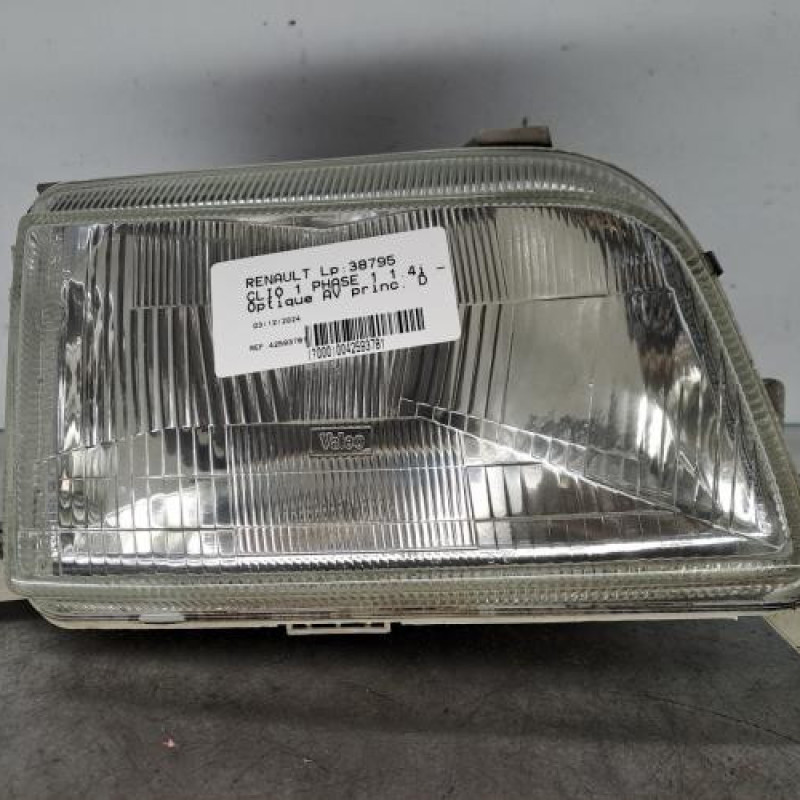 Optique avant principal droit (feux)(phare) RENAULT CLIO 1