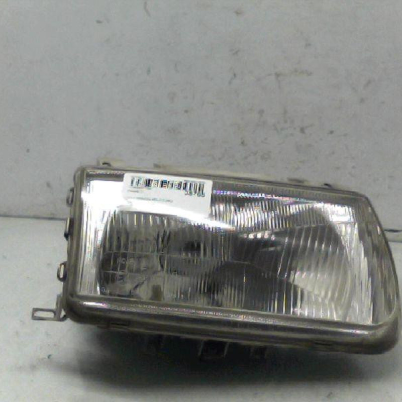 Optique avant principal droit (feux)(phare) VOLKSWAGEN POLO 3