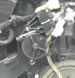 Leve vitre electrique avant gauche FORD FIESTA 6 Photo n°3