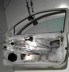 Porte avant droit OPEL CORSA C Photo n°3