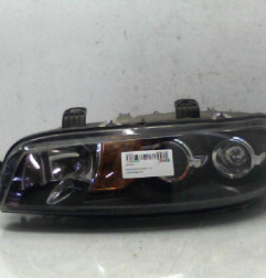 Optique avant principal gauche (feux)(phare) FIAT PUNTO 2 Photo n°1