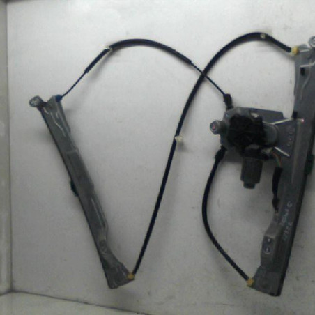 Leve vitre electrique avant gauche RENAULT CLIO 3 Photo n°1