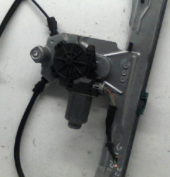 Leve vitre electrique avant gauche RENAULT CLIO 3 Photo n°5