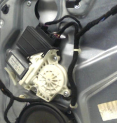 Leve vitre electrique avant droit SEAT IBIZA 3 Photo n°6