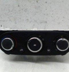 Commande chauffage RENAULT CLIO 4 Photo n°1
