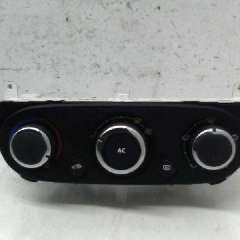 Commande chauffage RENAULT CLIO 4