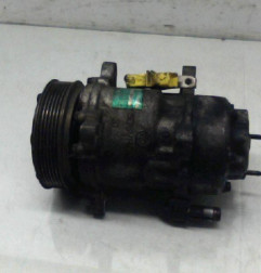 Compresseur clim PEUGEOT 307 Photo n°1