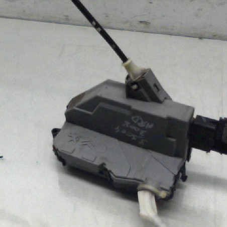 Serrure arriere droit PEUGEOT 3008 1