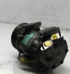 Compresseur clim PEUGEOT 206 Photo n°6