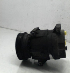 Compresseur clim RENAULT MEGANE 1 Photo n°4