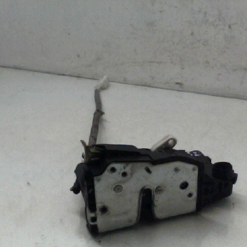 Serrure avant gauche BMW SERIE 3 E46