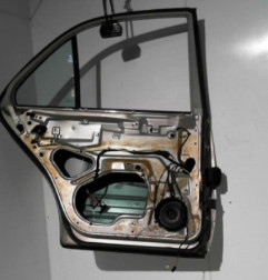 Porte arriere gauche MERCEDES CLASSE E 210 Photo n°3