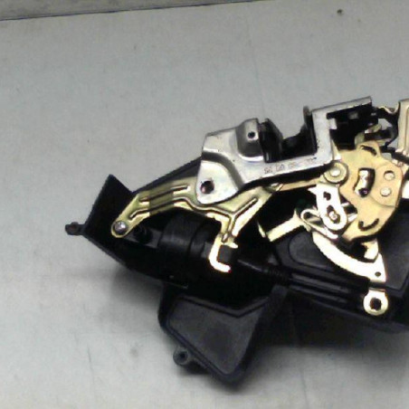 Serrure arriere gauche MERCEDES CLASSE E 210 Photo n°1