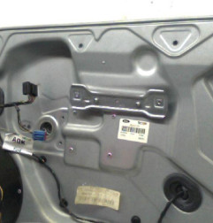 Mecanisme de leve vitre electrique avant droit FORD FOCUS 2 Photo n°3