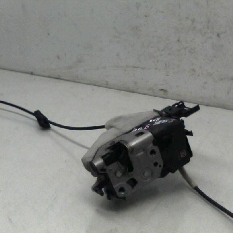 Serrure arriere gauche PEUGEOT 308 1