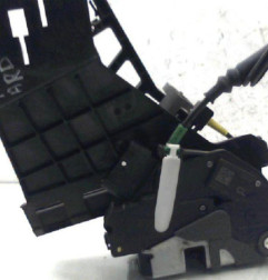 Serrure arriere droit FORD FIESTA 6