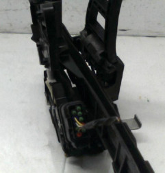 Serrure arriere gauche FORD FOCUS 2