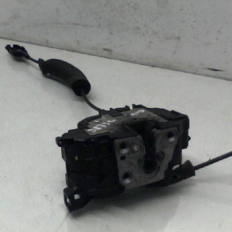 Serrure avant droit RENAULT MEGANE 3