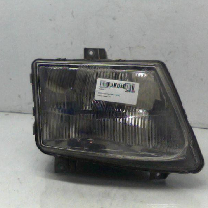 Optique avant principal droit (feux)(phare) MERCEDES CLASSE V 638