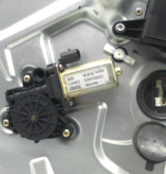 Leve vitre electrique avant gauche FIAT STILO Photo n°3