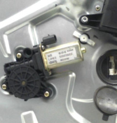 Leve vitre electrique avant gauche FIAT STILO Photo n°6