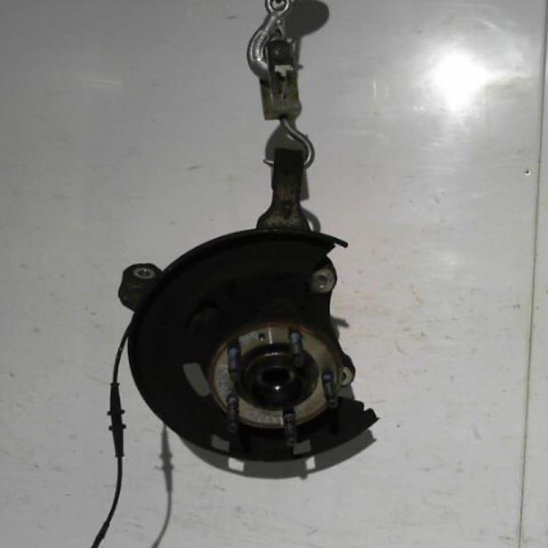 Fusee avant droit OPEL ASTRA J