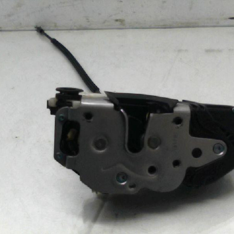 Serrure arriere droit OPEL INSIGNIA 1