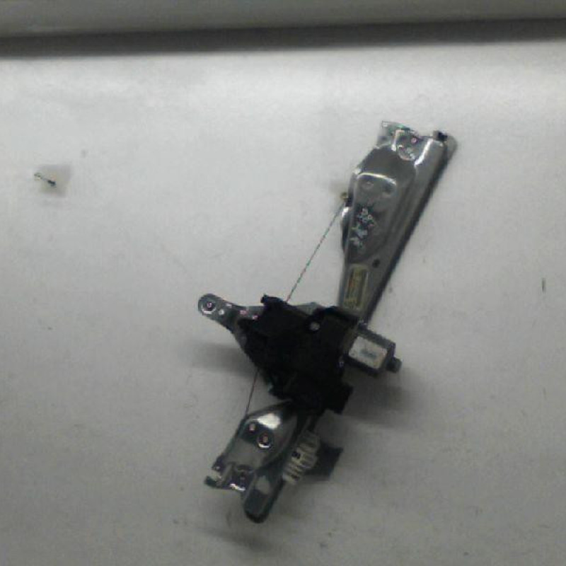 Leve vitre electrique arriere droit PEUGEOT 308 1