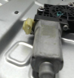 Leve vitre electrique avant droit KIA CARENS 3 Photo n°6