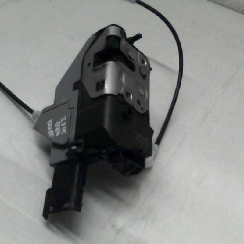 Serrure arriere droit PEUGEOT 308 1