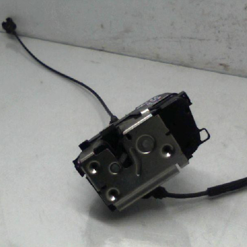 Serrure arriere droit RENAULT SCENIC 2