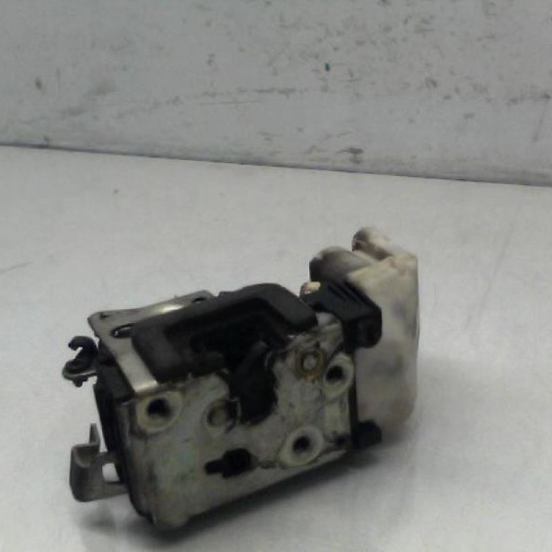 Serrure arriere gauche FIAT PUNTO 2