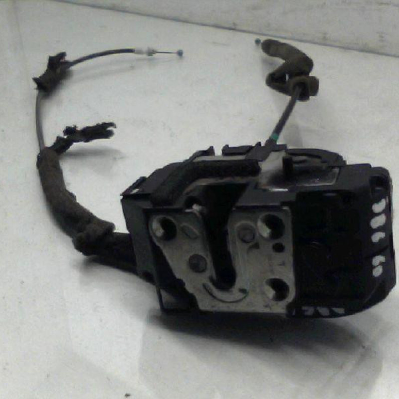 Serrure arriere gauche NISSAN QASHQAI 1