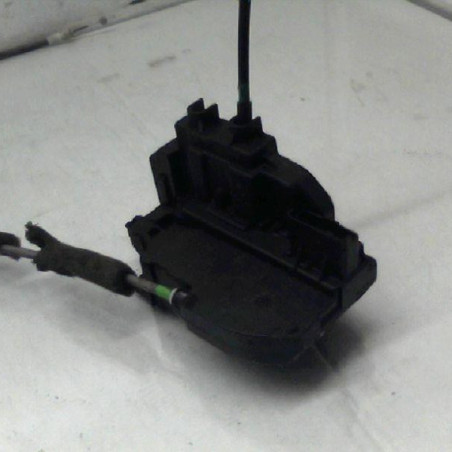 Serrure arriere droit NISSAN QASHQAI 1