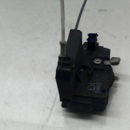 Serrure avant gauche OPEL ZAFIRA A