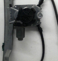 Leve vitre electrique avant droit RENAULT CLIO 3