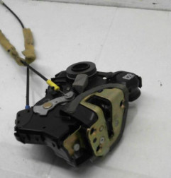 Serrure avant droit TOYOTA COROLLA VERSO 2