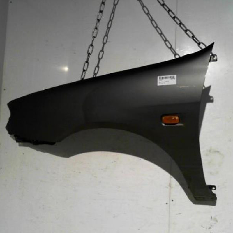 Aile avant gauche NISSAN PRIMERA 2