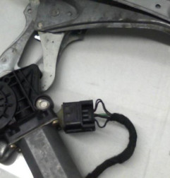 Leve vitre electrique avant gauche MERCEDES CLASSE E 210 Photo n°3