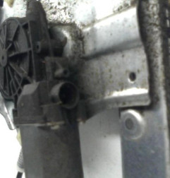 Leve vitre electrique avant gauche RENAULT CLIO 3 Photo n°3