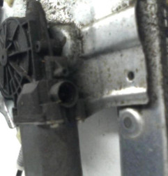 Leve vitre electrique avant gauche RENAULT CLIO 3 Photo n°6