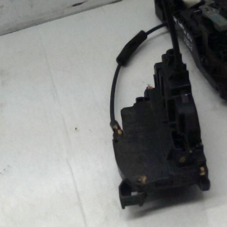 Serrure avant droit RENAULT MEGANE 3