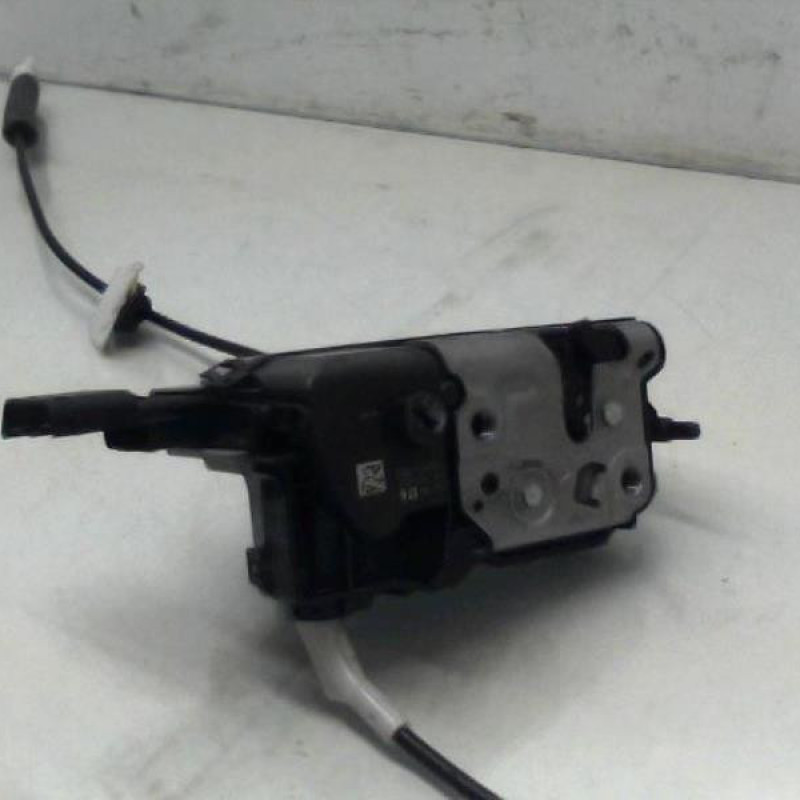 Serrure arriere droit PEUGEOT 308 1