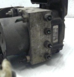 Bloc ABS (freins anti-blocage) RENAULT CLIO 2 Photo n°6