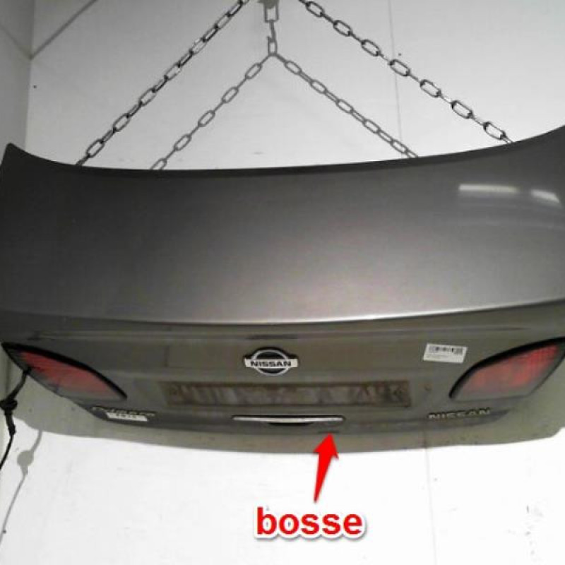 Malle/Hayon arriere NISSAN PRIMERA 2