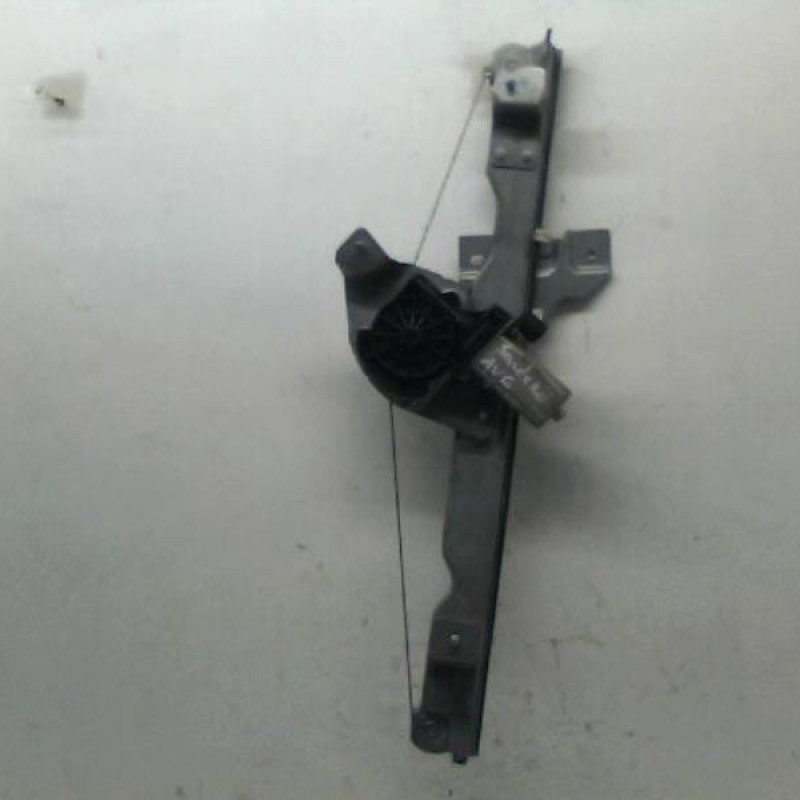 Leve vitre electrique avant gauche DACIA SANDERO 1