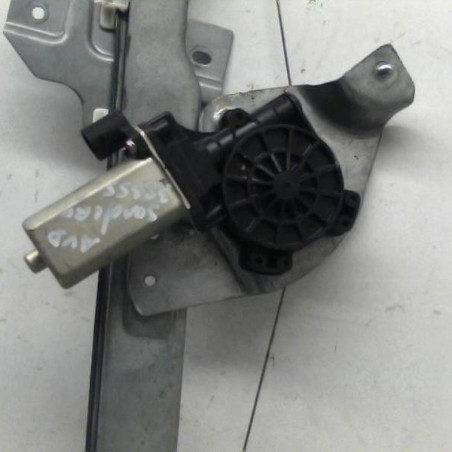 Leve vitre electrique avant droit DACIA SANDERO 1