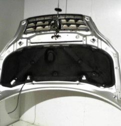 Capot TOYOTA AVENSIS VERSO Photo n°6