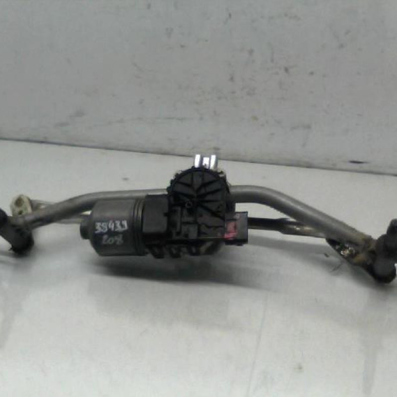 Moteur essuie glace avant PEUGEOT 208 1